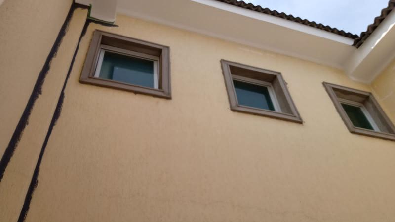 Moldura isopor beiral janela